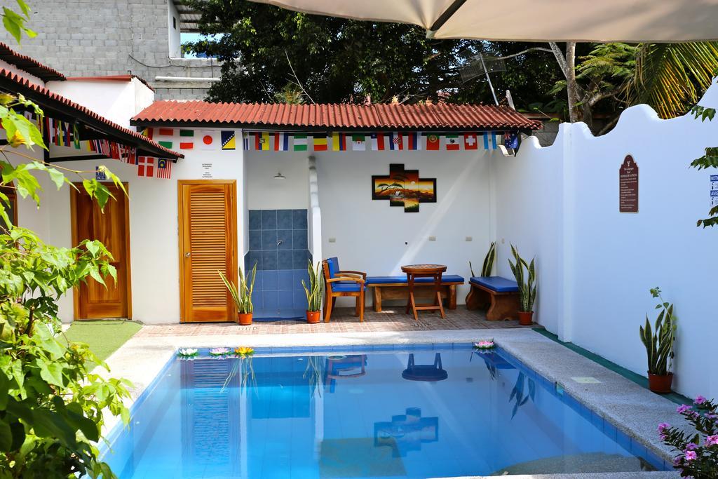 The Galapagos Pearl B&B Puerto Ayora  Ngoại thất bức ảnh