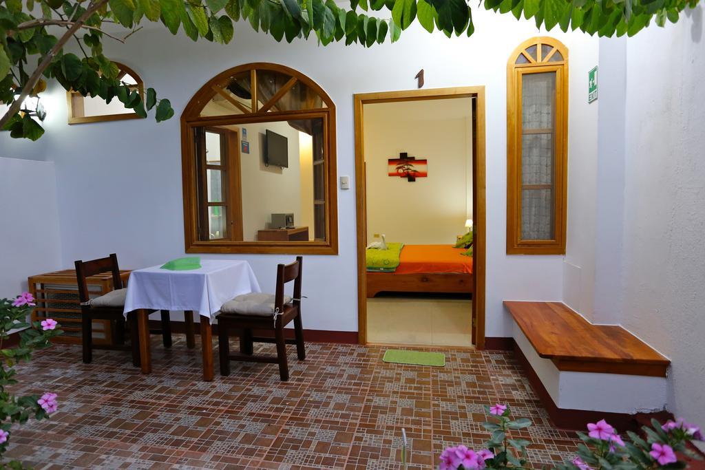 The Galapagos Pearl B&B Puerto Ayora  Ngoại thất bức ảnh