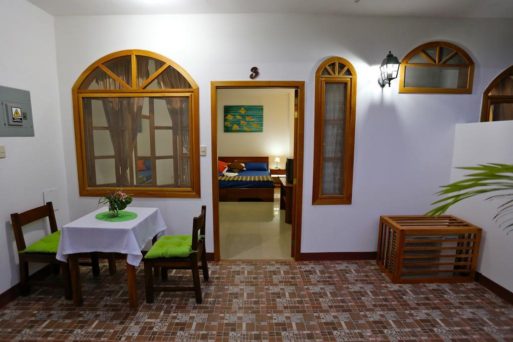 The Galapagos Pearl B&B Puerto Ayora  Ngoại thất bức ảnh