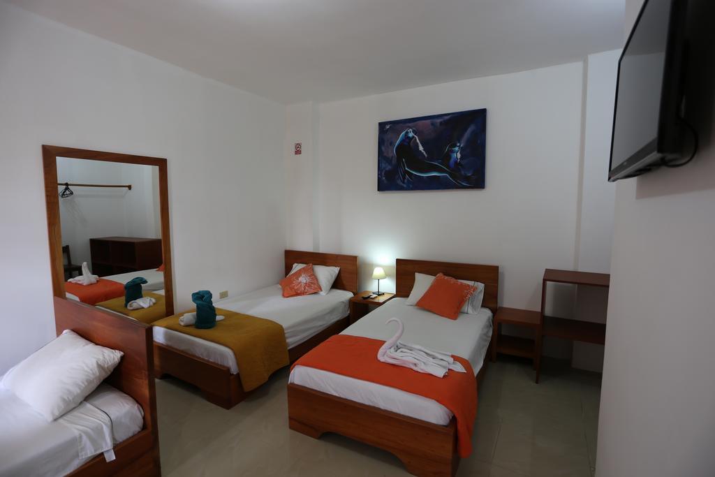 The Galapagos Pearl B&B Puerto Ayora  Ngoại thất bức ảnh