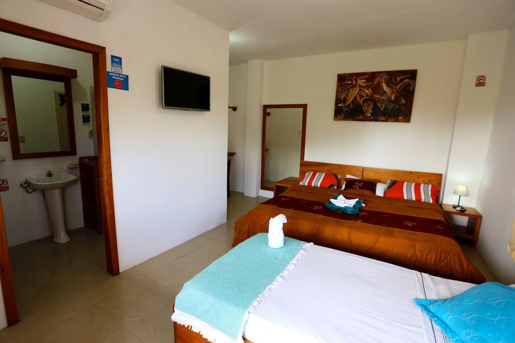 The Galapagos Pearl B&B Puerto Ayora  Ngoại thất bức ảnh