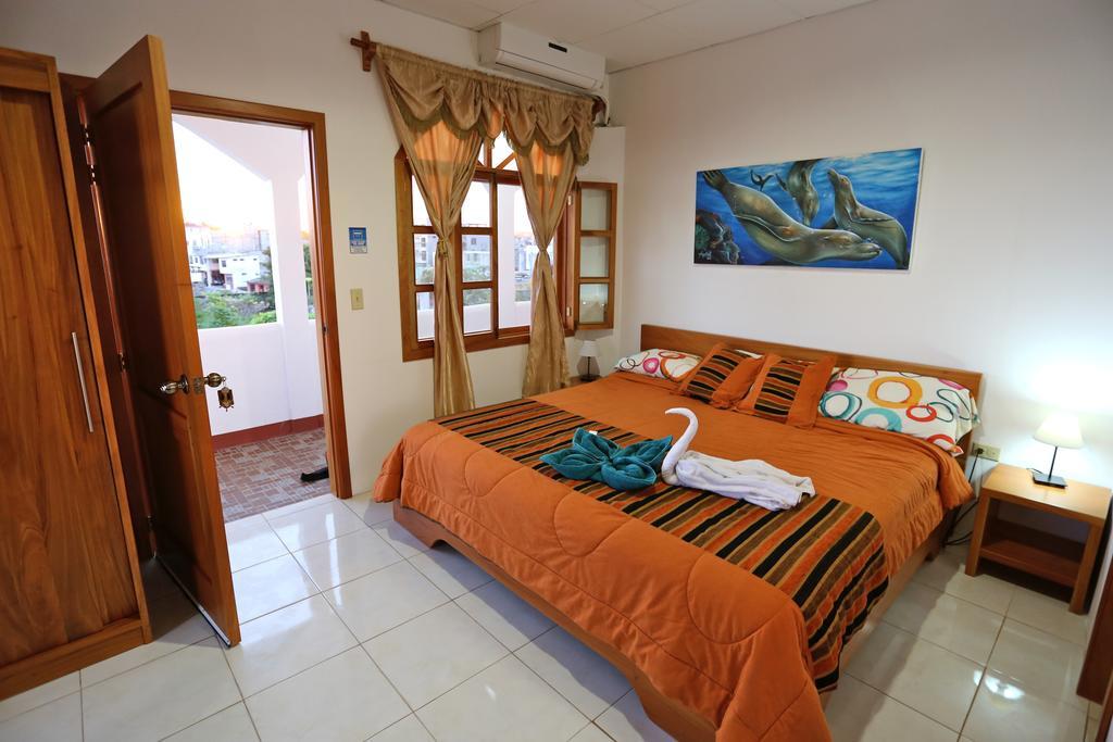 The Galapagos Pearl B&B Puerto Ayora  Ngoại thất bức ảnh