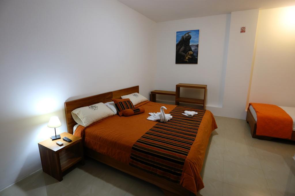 The Galapagos Pearl B&B Puerto Ayora  Ngoại thất bức ảnh