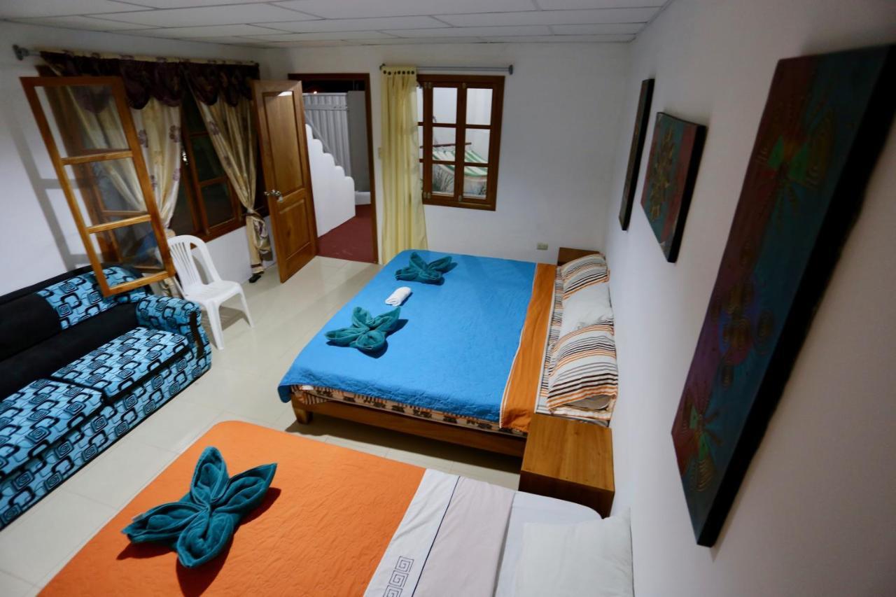 The Galapagos Pearl B&B Puerto Ayora  Ngoại thất bức ảnh